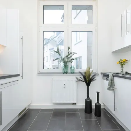 Zentral Gelegenes Perfekt Fuer 4 Appartamento