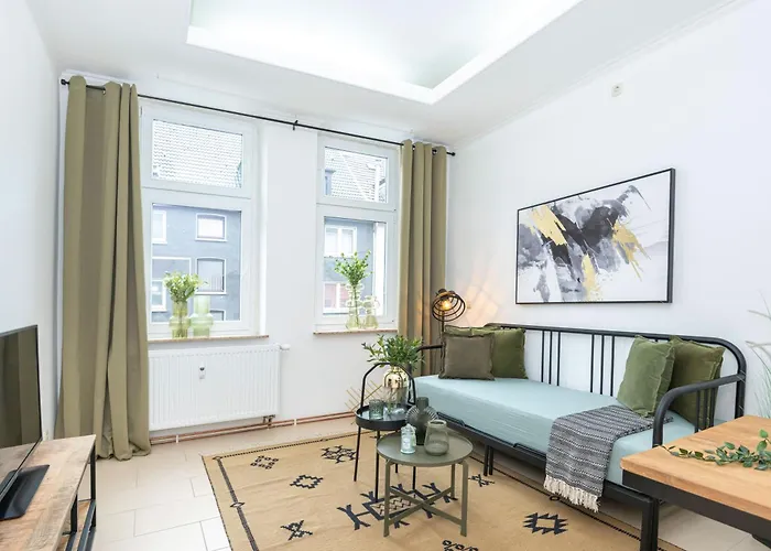 Zentral Gelegenes Perfekt Fuer 4 *